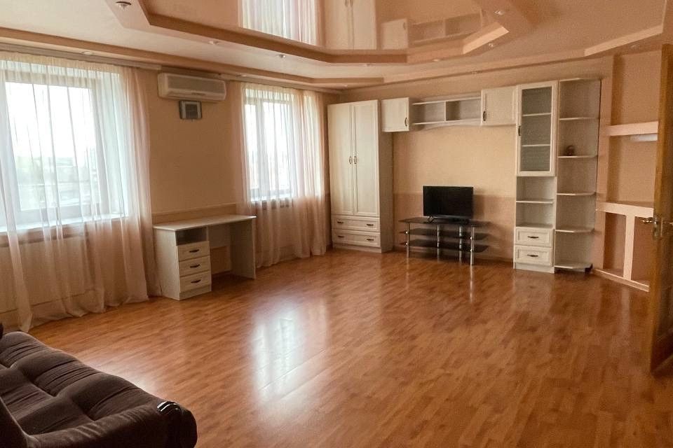 Продаётся 3-комнатная квартира, 85 м²