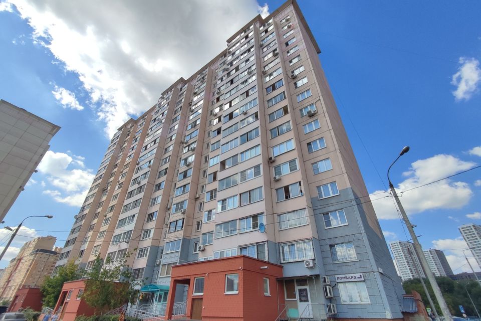 Продаётся 2-комнатная квартира, 63.6 м²