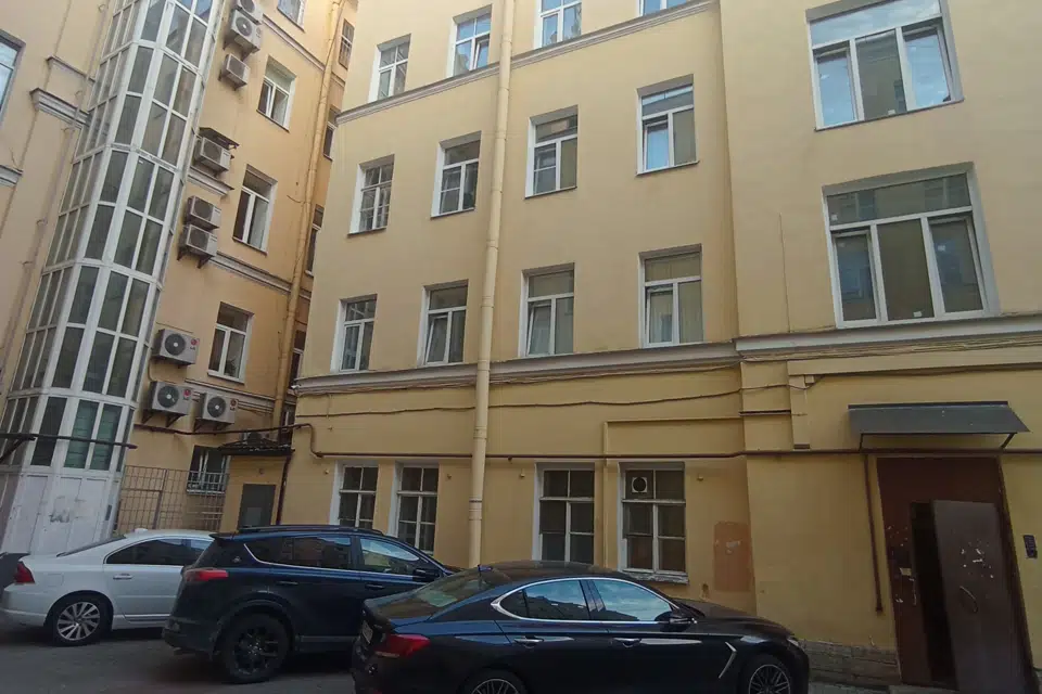 Продаётся 2-комнатная квартира, 55.7 м²