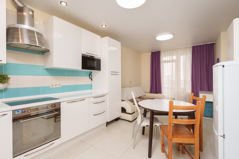 Продаётся 2-комнатная квартира, 65.7 м²