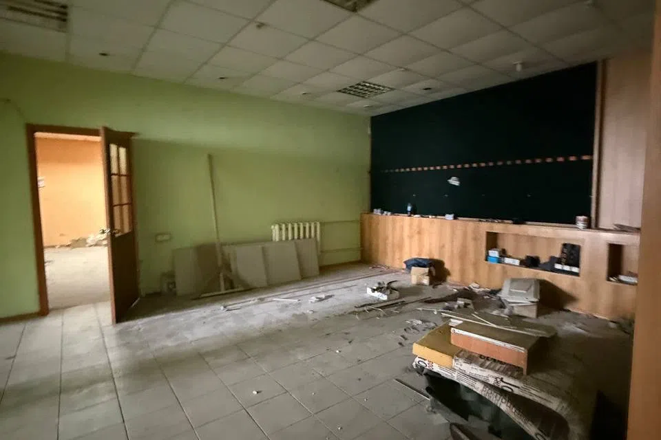 Сдаётся торговое помещение, 100 м²