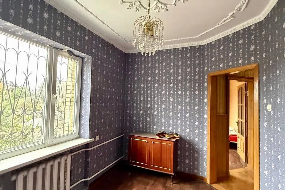 Продаётся 3-этажный дом, 390 м²