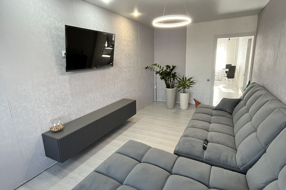 Продаётся 3-комнатная квартира, 63.6 м²