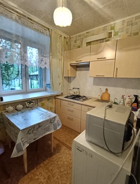 Продаётся 3-комнатная квартира, 57.2 м²