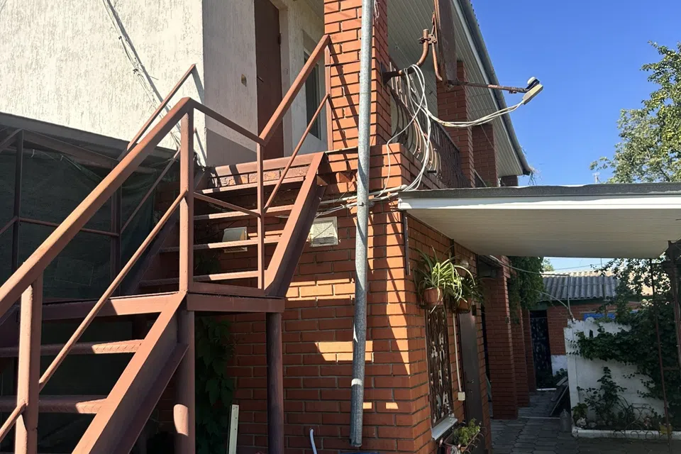 Продаётся 2-этажный дом, 179.3 м²