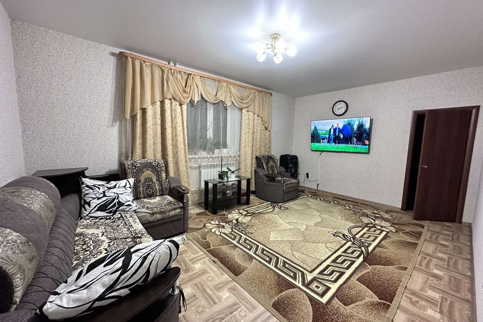 Продаётся 2-комнатная квартира, 60.5 м²