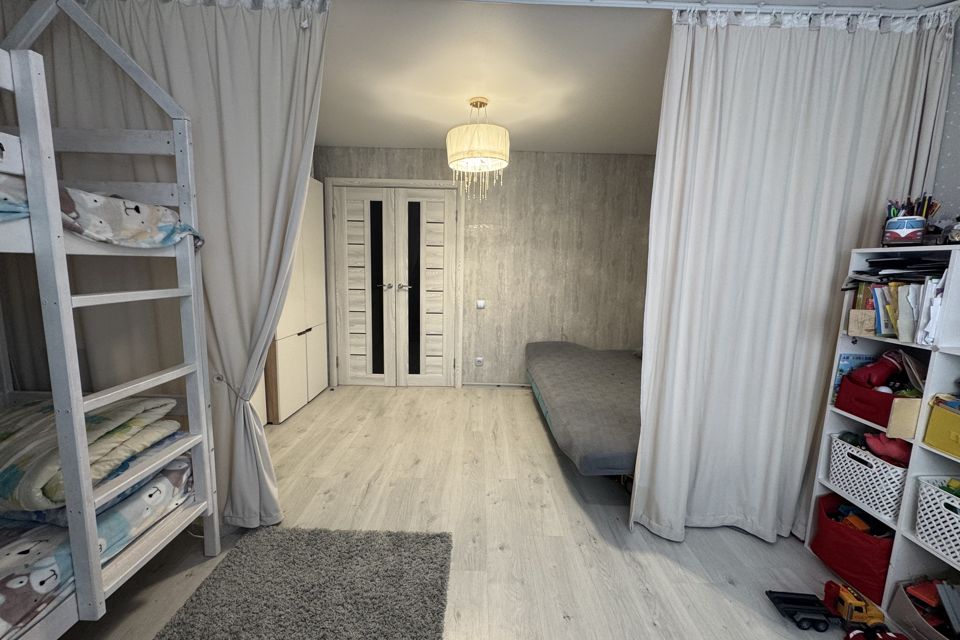 Продаётся 3-комнатная квартира, 61 м²