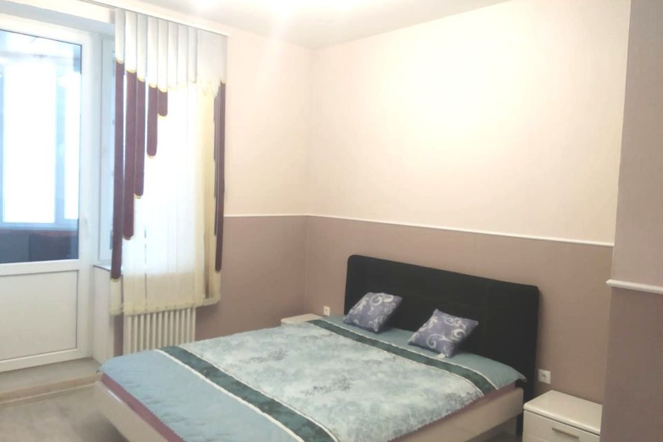 Сдаётся 2-комнатная квартира, 75 м²