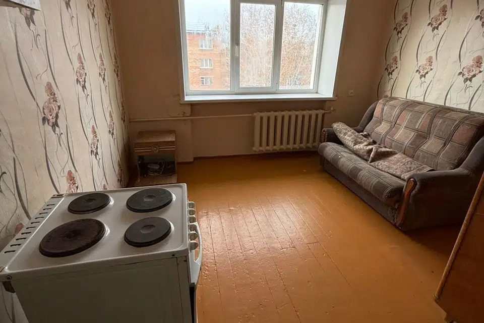 Продаётся комната в 1-комн. квартире, 13.3 м²