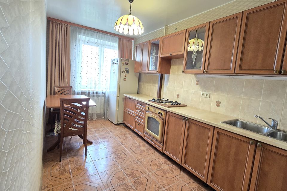 Продаётся 2-комнатная квартира, 56.8 м²