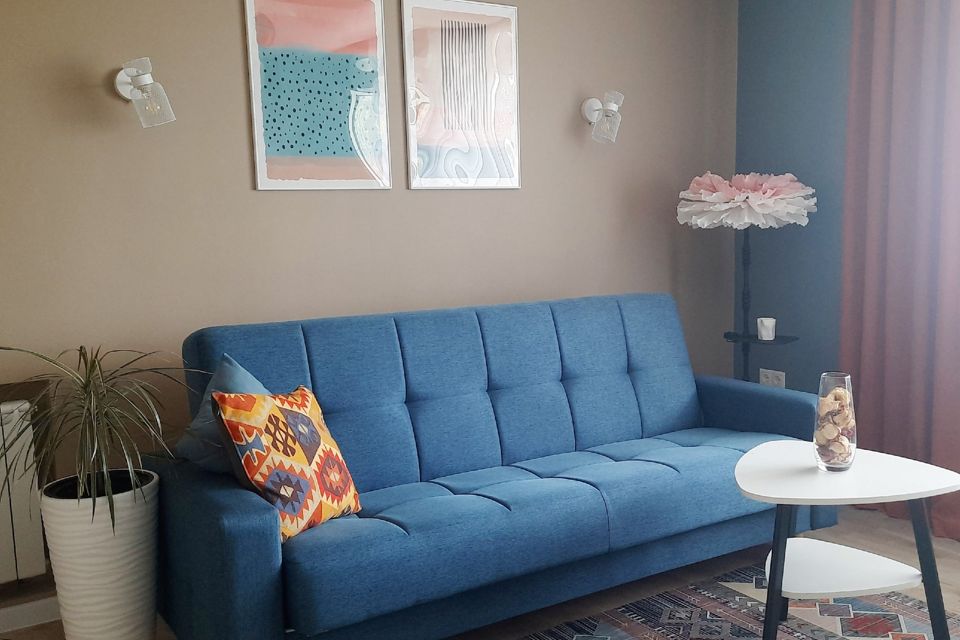 Продаётся 4-комнатная квартира, 81.3 м²