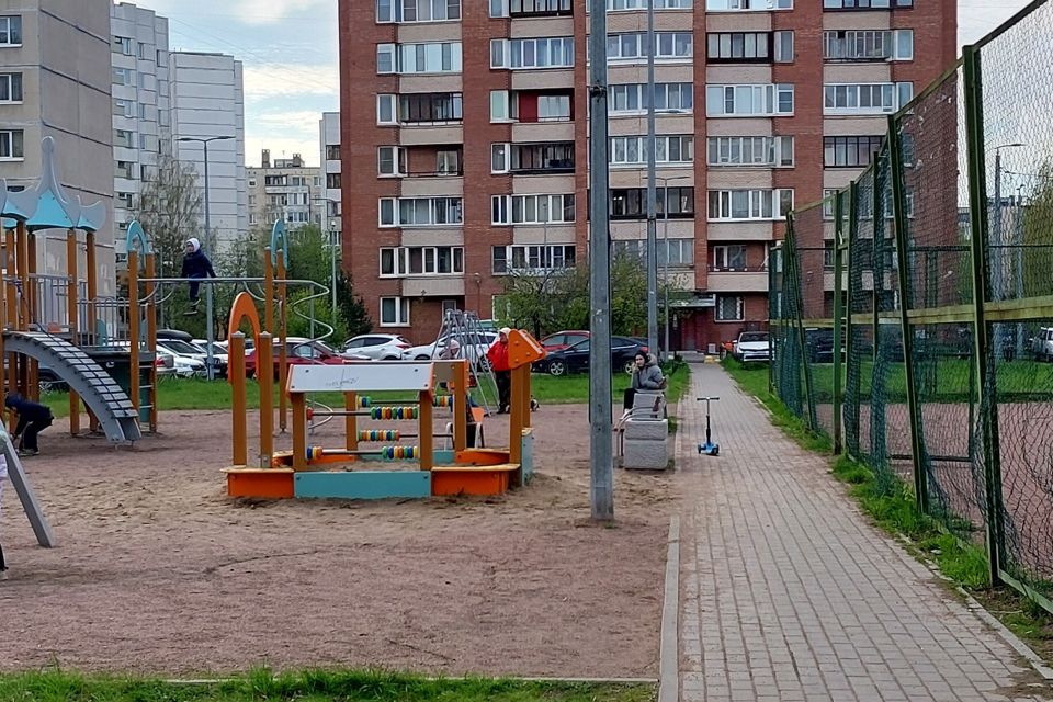 Продаётся 2-комнатная квартира, 54.6 м²