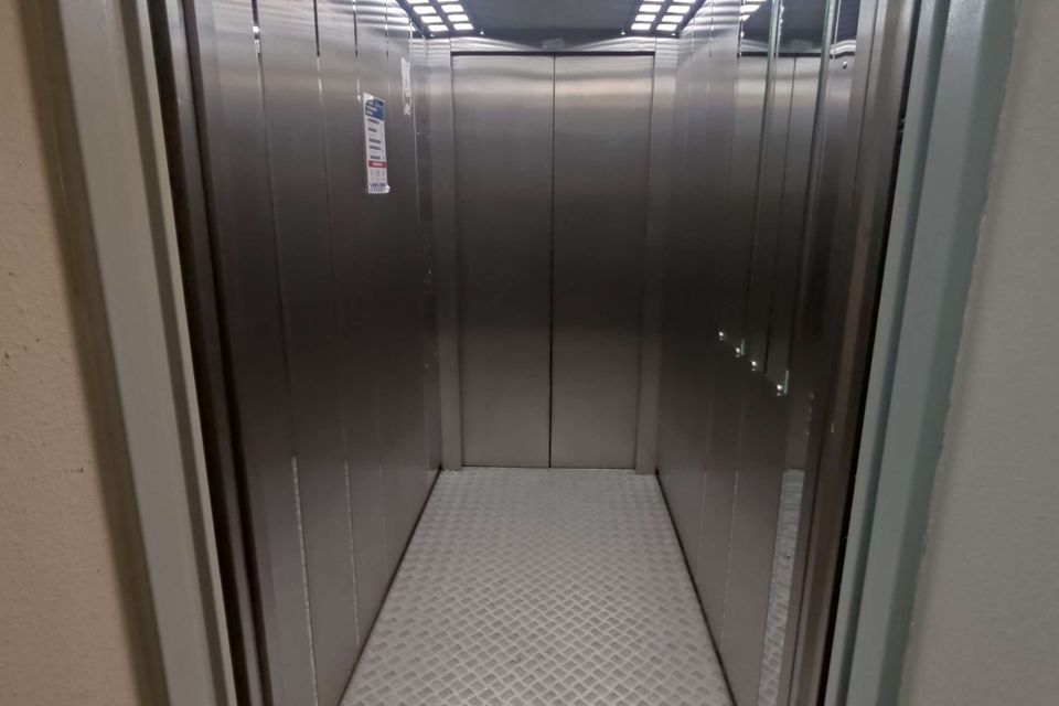 Продаётся 2-комнатная квартира, 57.2 м²