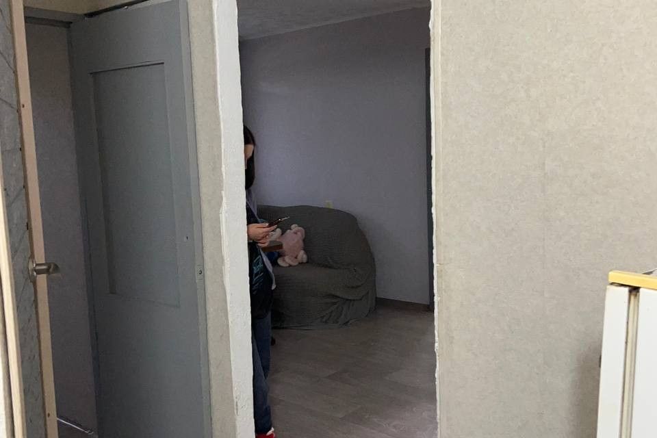 Продаётся 3-комнатная квартира, 44.9 м²