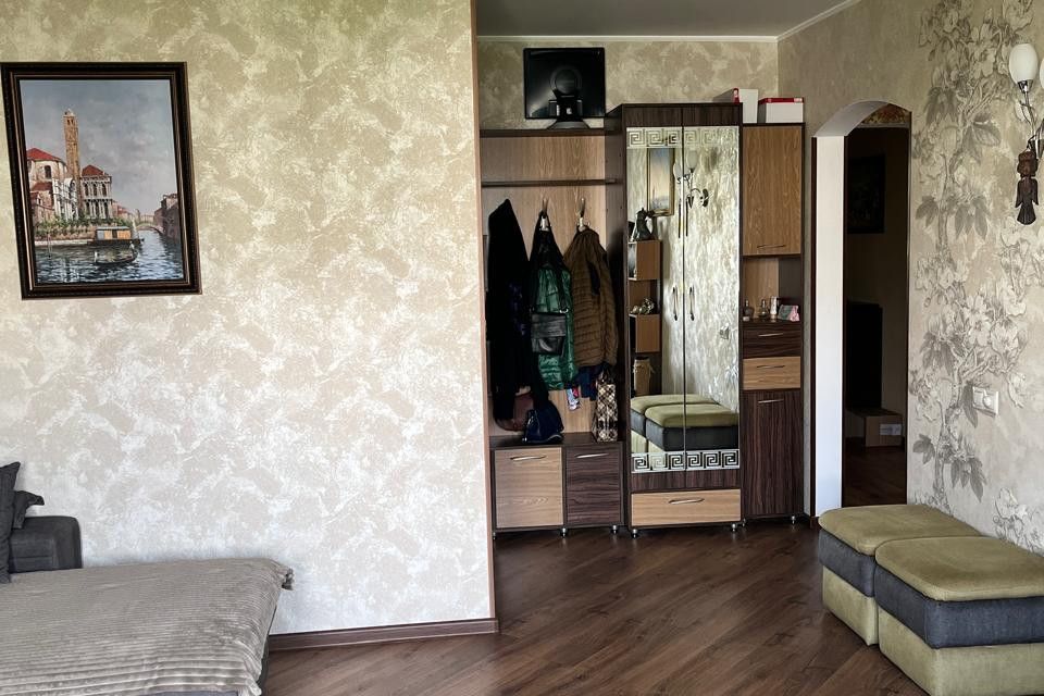 Продаётся 4-комнатная квартира, 80.9 м²