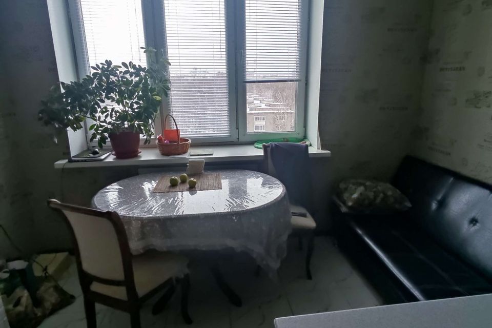 Продаётся 4-комнатная квартира, 118.7 м²