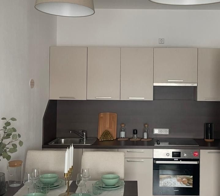 Продаётся 2-комнатная квартира, 57.7 м²