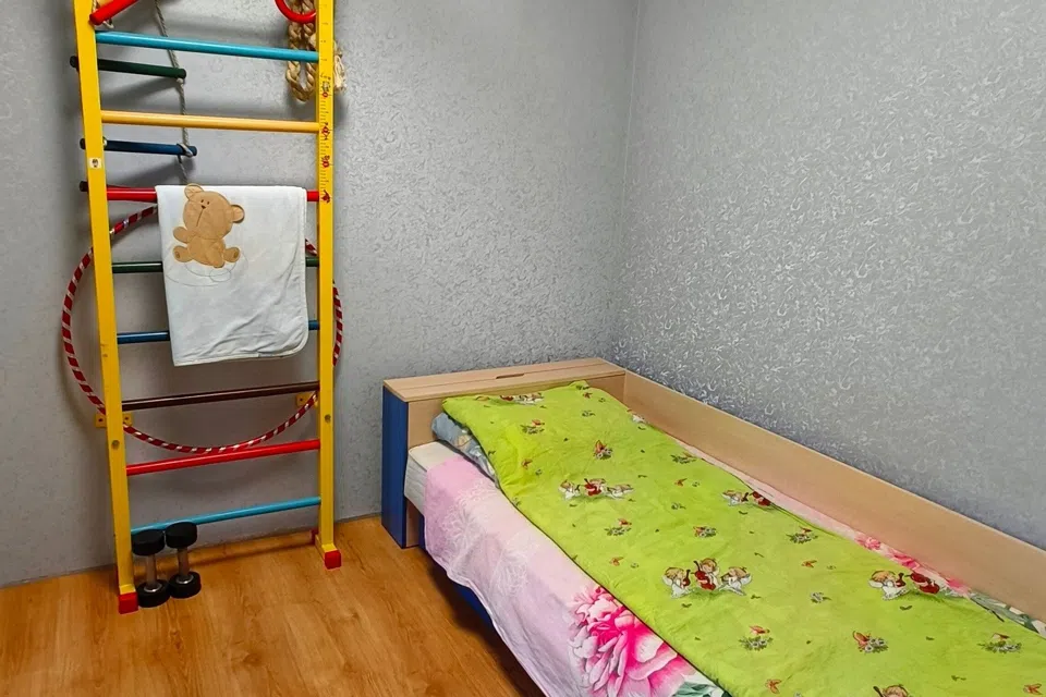 Продаётся 3-комнатная квартира, 57 м²