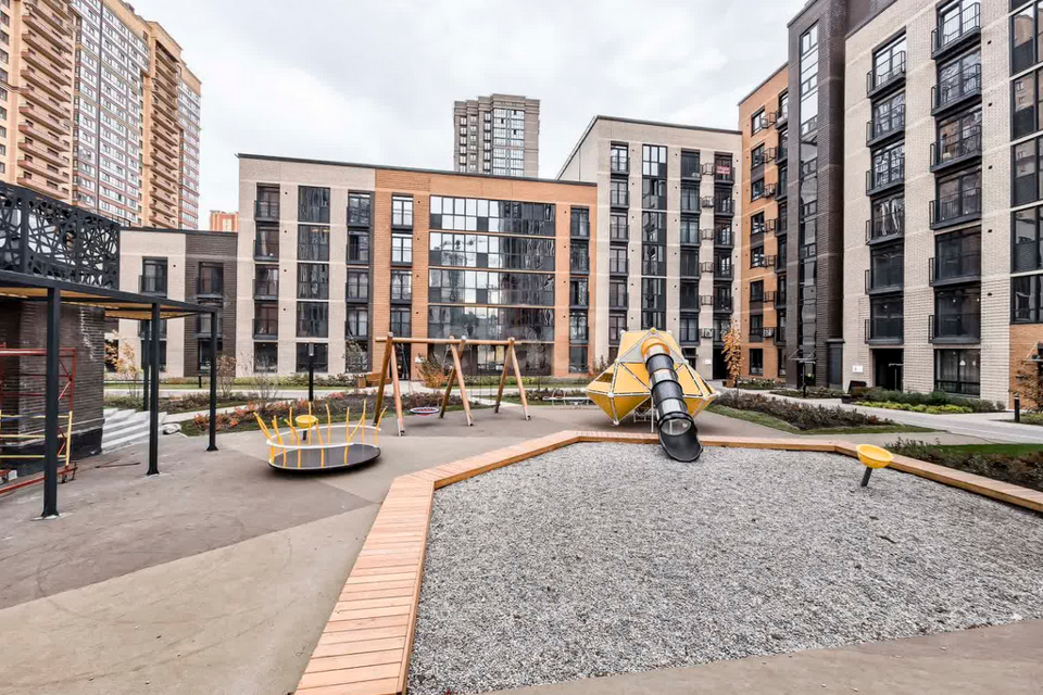 Продаётся 1-комнатная квартира, 43.4 м²