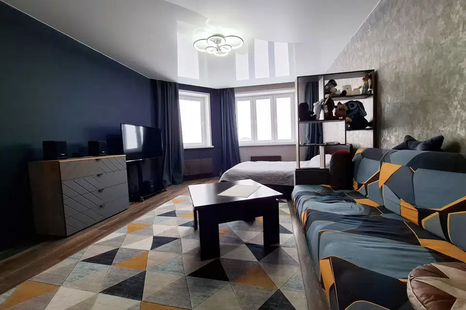 Продаётся 1-комнатная квартира, 42 м²