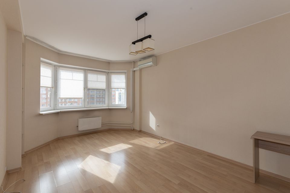 Продаётся 2-комнатная квартира, 61.5 м²