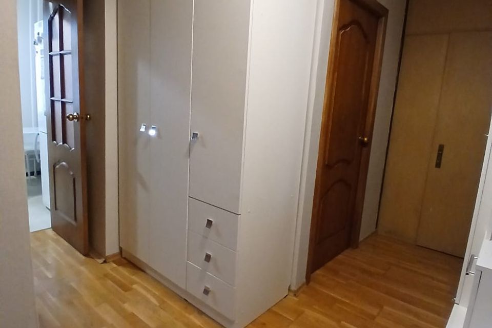 Продаётся 3-комнатная квартира, 59.6 м²