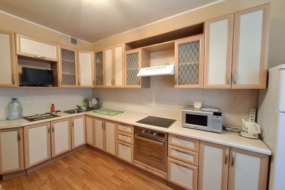 Продаётся 1-комнатная квартира, 43.2 м²