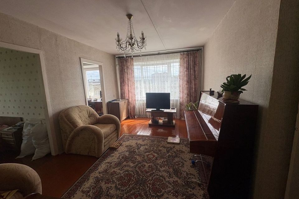 Продаётся 4-комнатная квартира, 63.2 м²