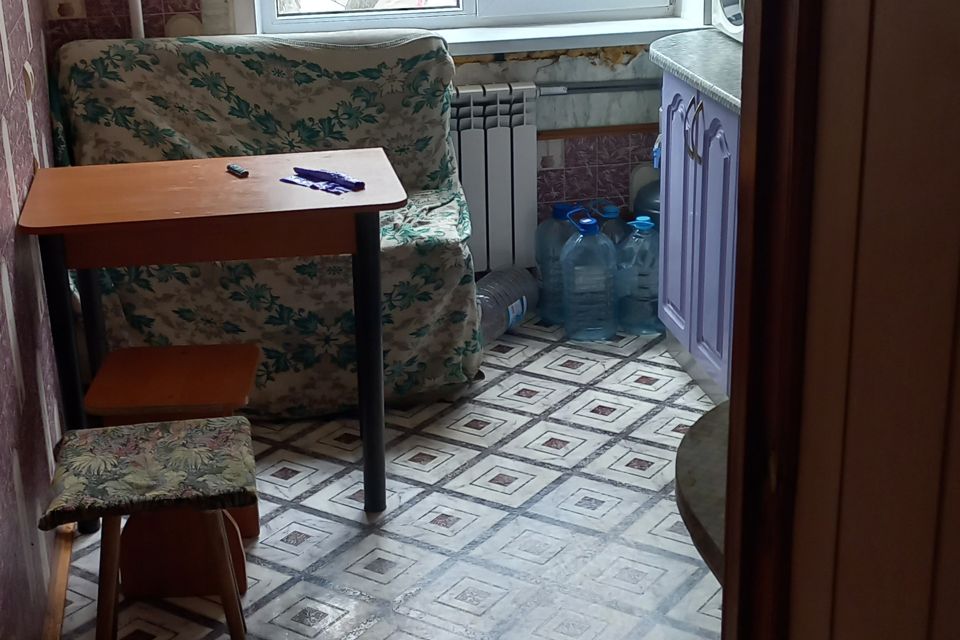 Продаётся 3-комнатная квартира, 52.3 м²