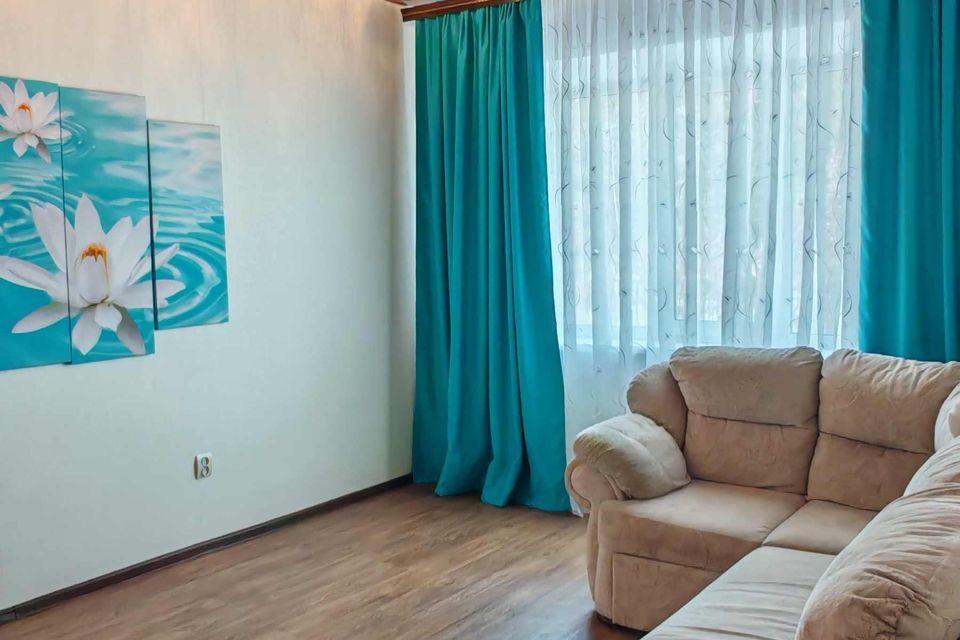 Продаётся 1-комнатная квартира, 42.9 м²