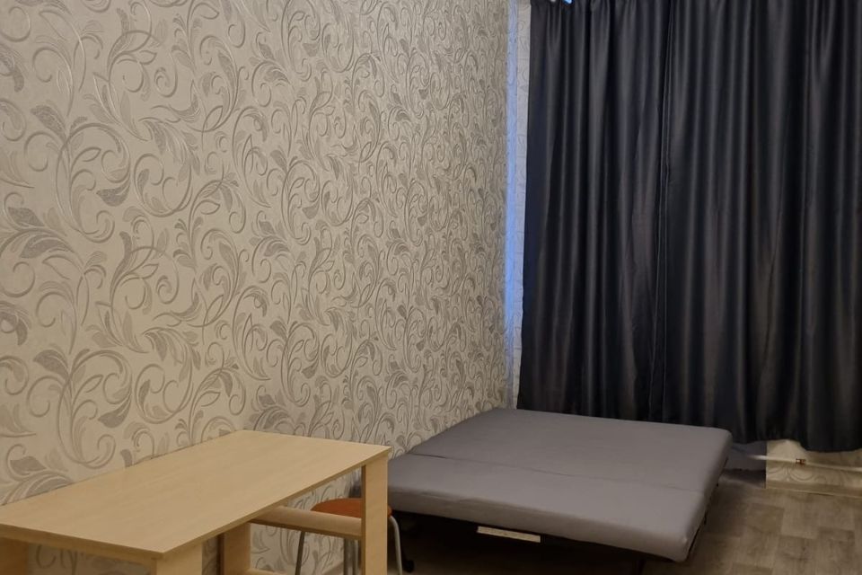 Продаётся 2 комнаты в 5-комн. квартире, 27.9 м²