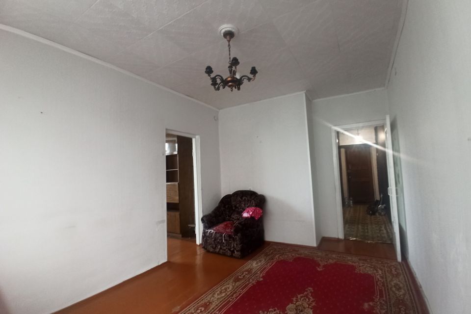 Продаётся 3-комнатная квартира, 49.7 м²