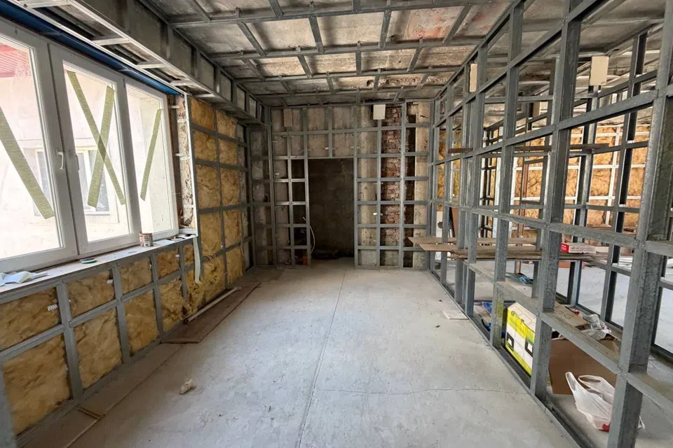 Продаётся 5-комнатная квартира, 320 м²
