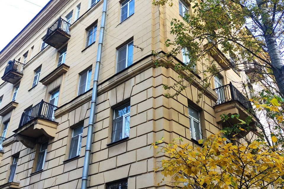 Продаётся 4-комнатная квартира, 104.3 м²