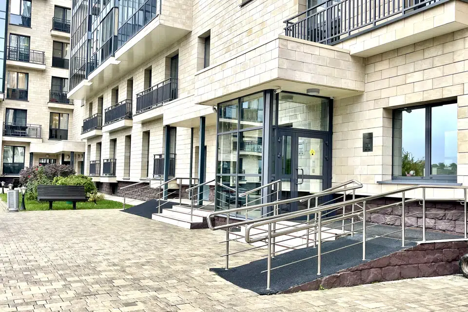 Продаётся 1-комнатная квартира, 49.3 м²