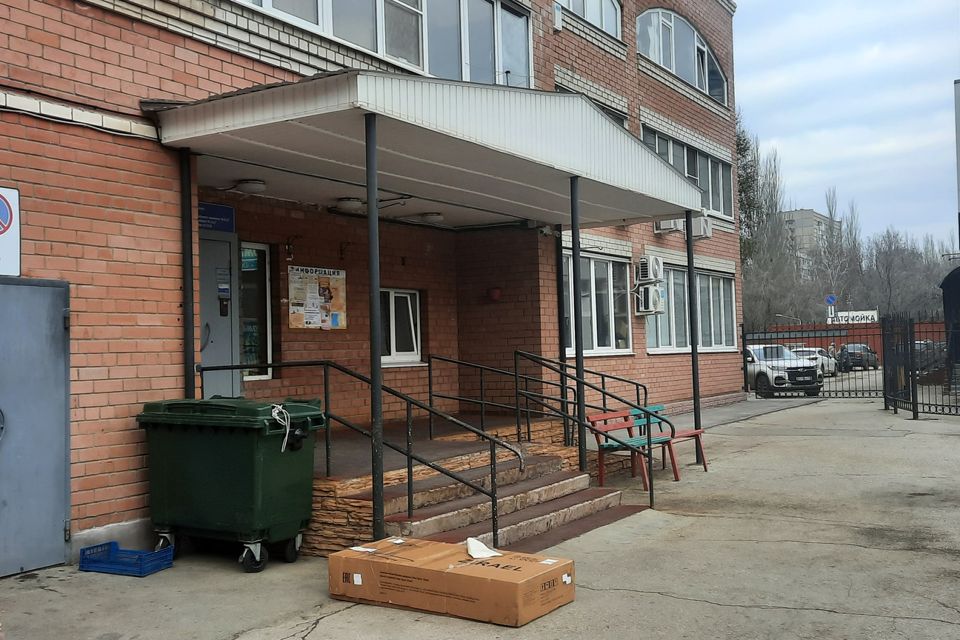 Продаётся 1-комнатная квартира, 43 м²