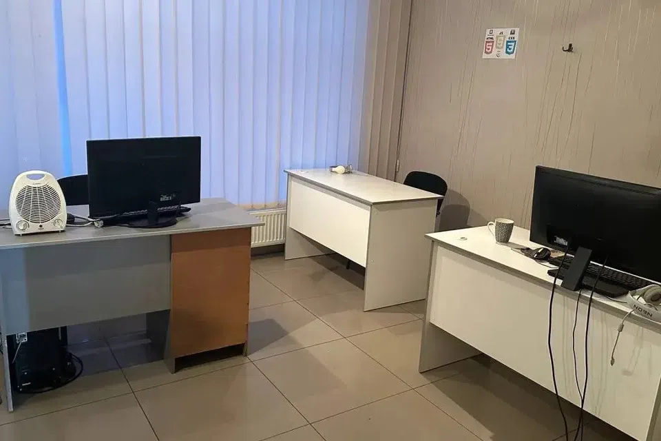 Сдаётся офис, 140 м²