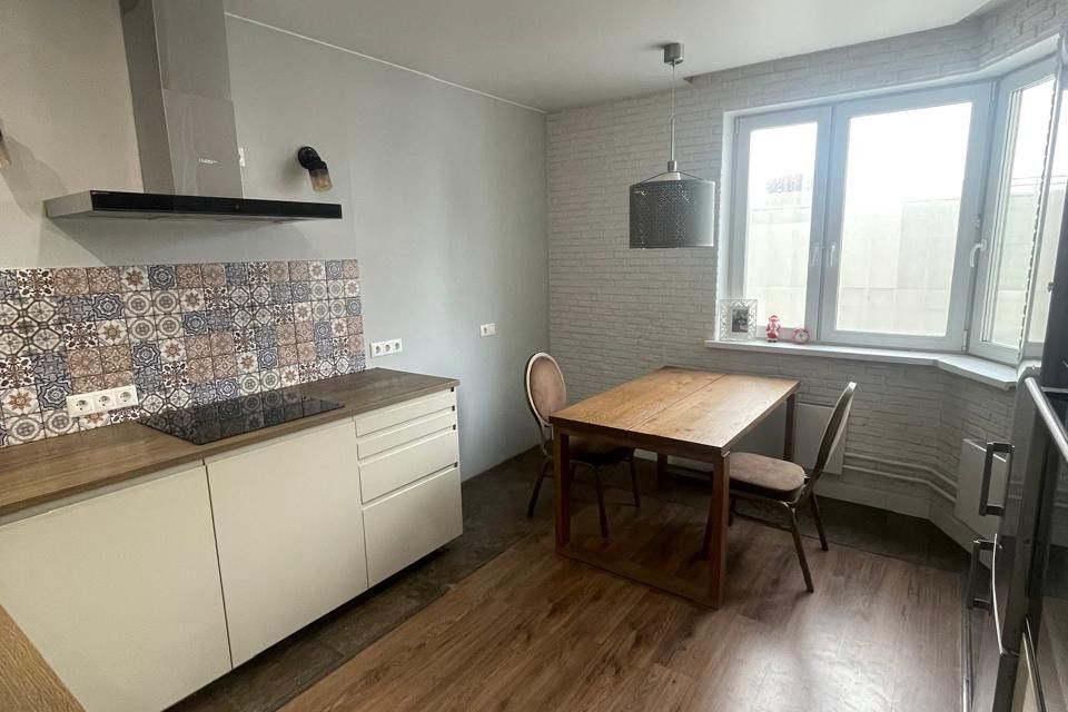 Продаётся 3-комнатная квартира, 76.1 м²