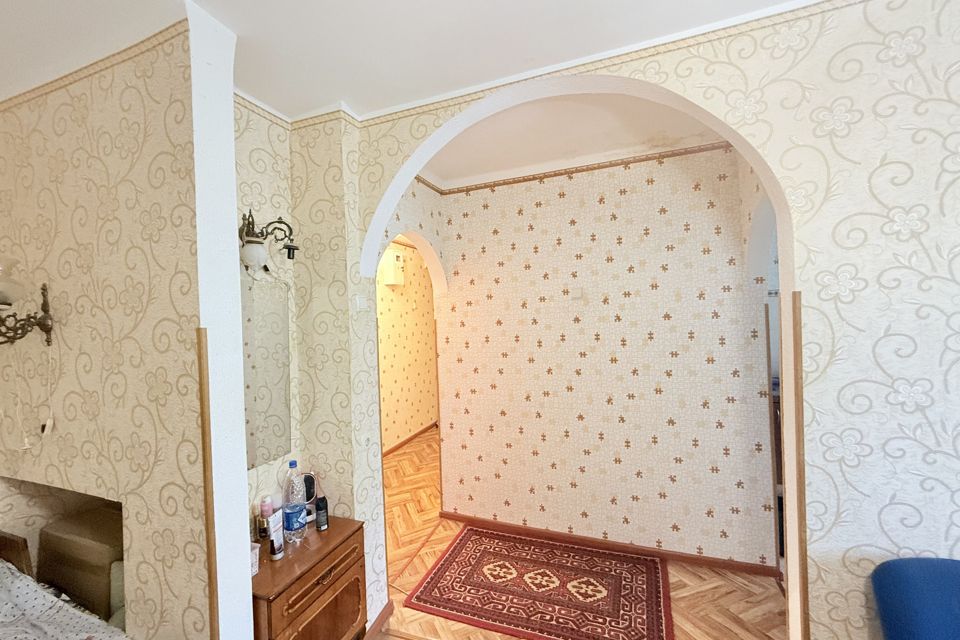 Продаётся 1-комнатная квартира, 32 м²