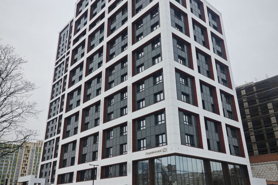 Продаётся 4-комнатная квартира, 81.2 м²