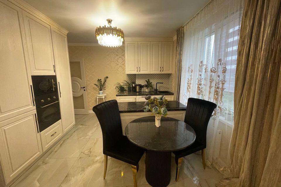 Продаётся 3-комнатная квартира, 62 м²