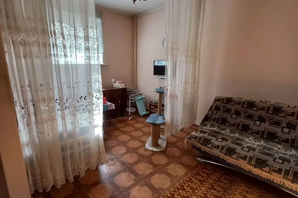 Продаётся 2-комнатная квартира, 90.7 м²