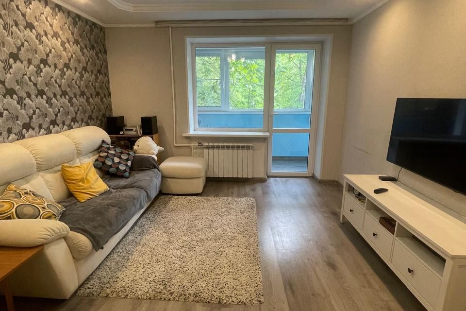 Продаётся 3-комнатная квартира, 63.7 м²
