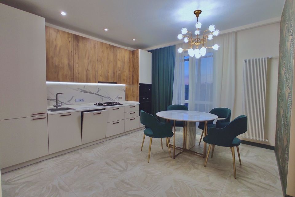 Продаётся 2-комнатная квартира, 70 м²