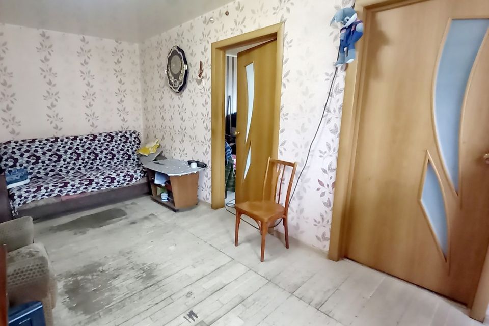 Продаётся 4-комнатная квартира, 59.3 м²