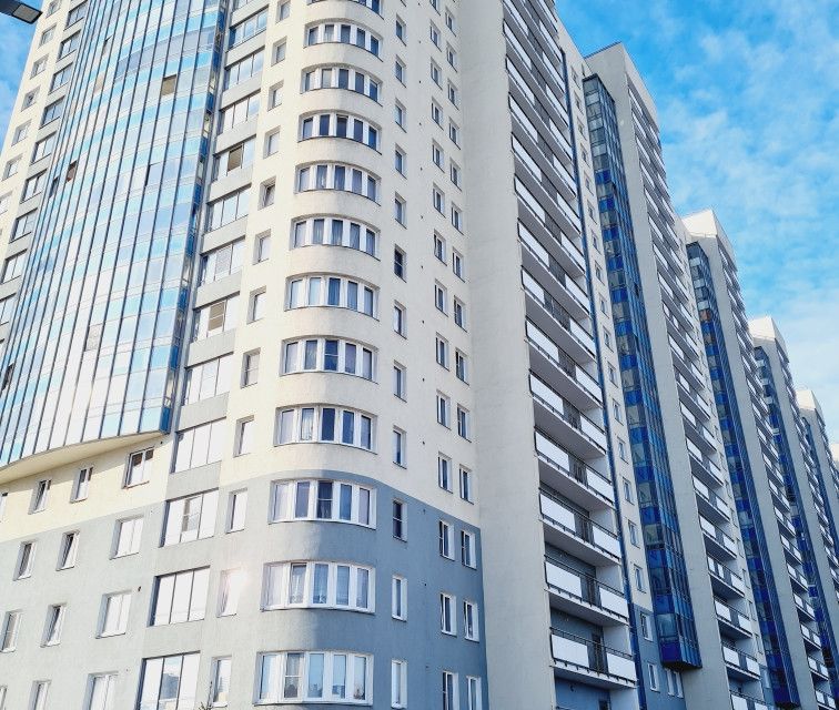 Продаётся 4-комнатная квартира, 99.8 м²
