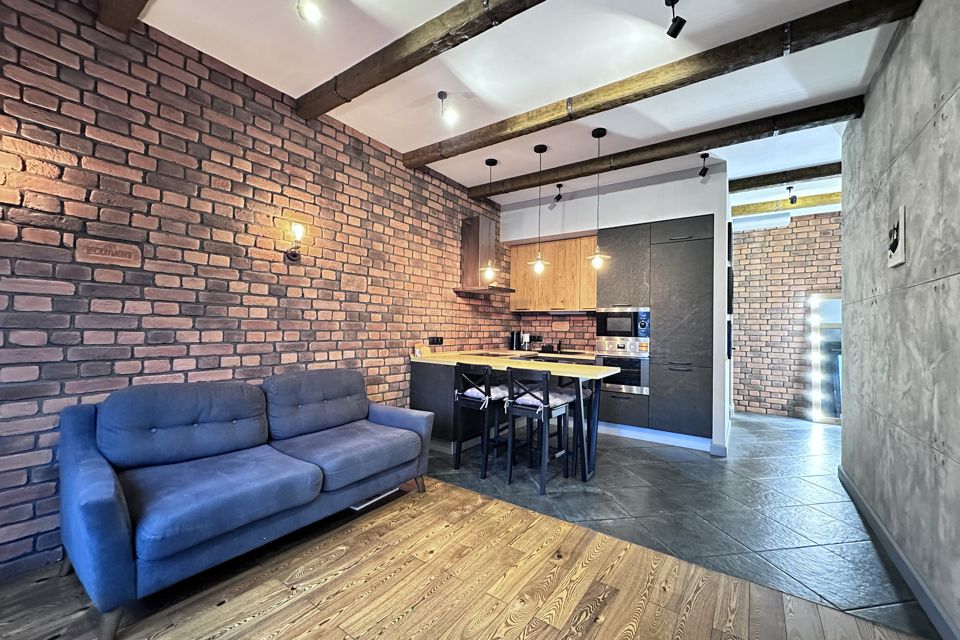 Продаётся 2-комнатная квартира, 72.8 м²