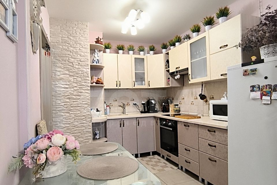 Продаётся 1-комнатная квартира, 37.7 м²