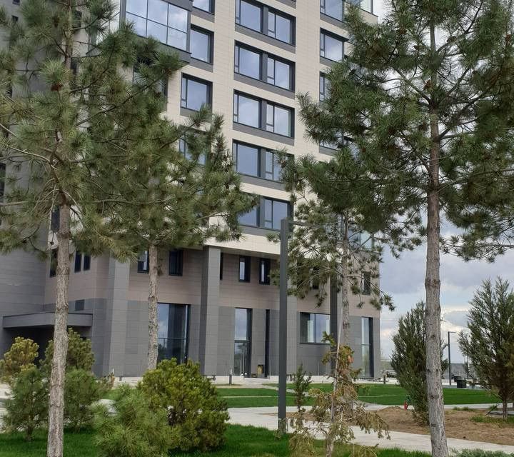 Продаётся 4-комнатная квартира, 104 м²