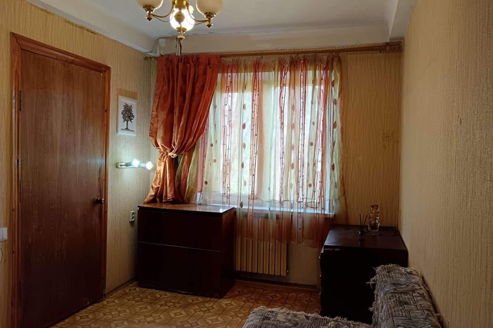 Продаётся 3-комнатная квартира, 56.7 м²